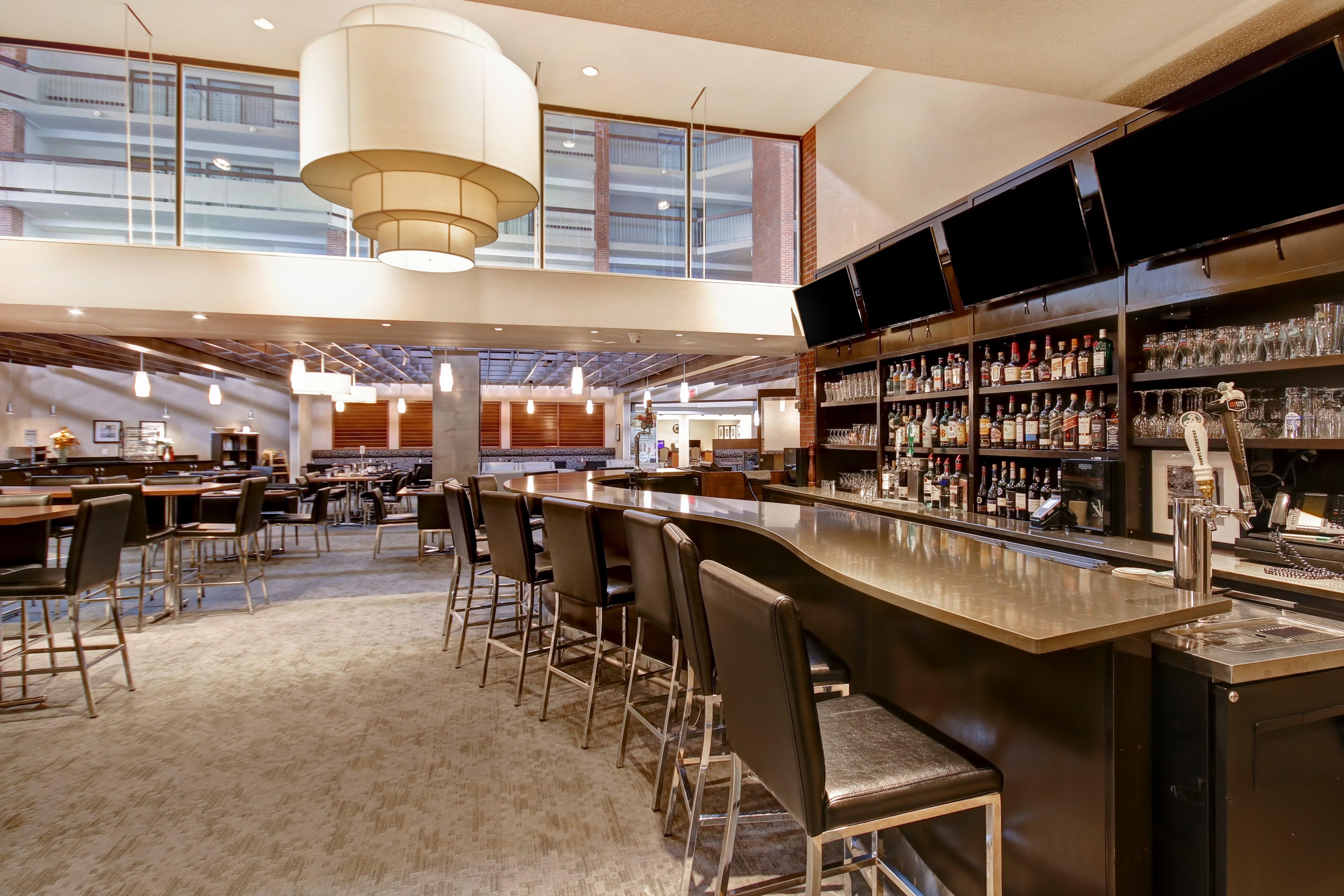 Holiday Inn Oakville Centre By Ihg Exterior photo