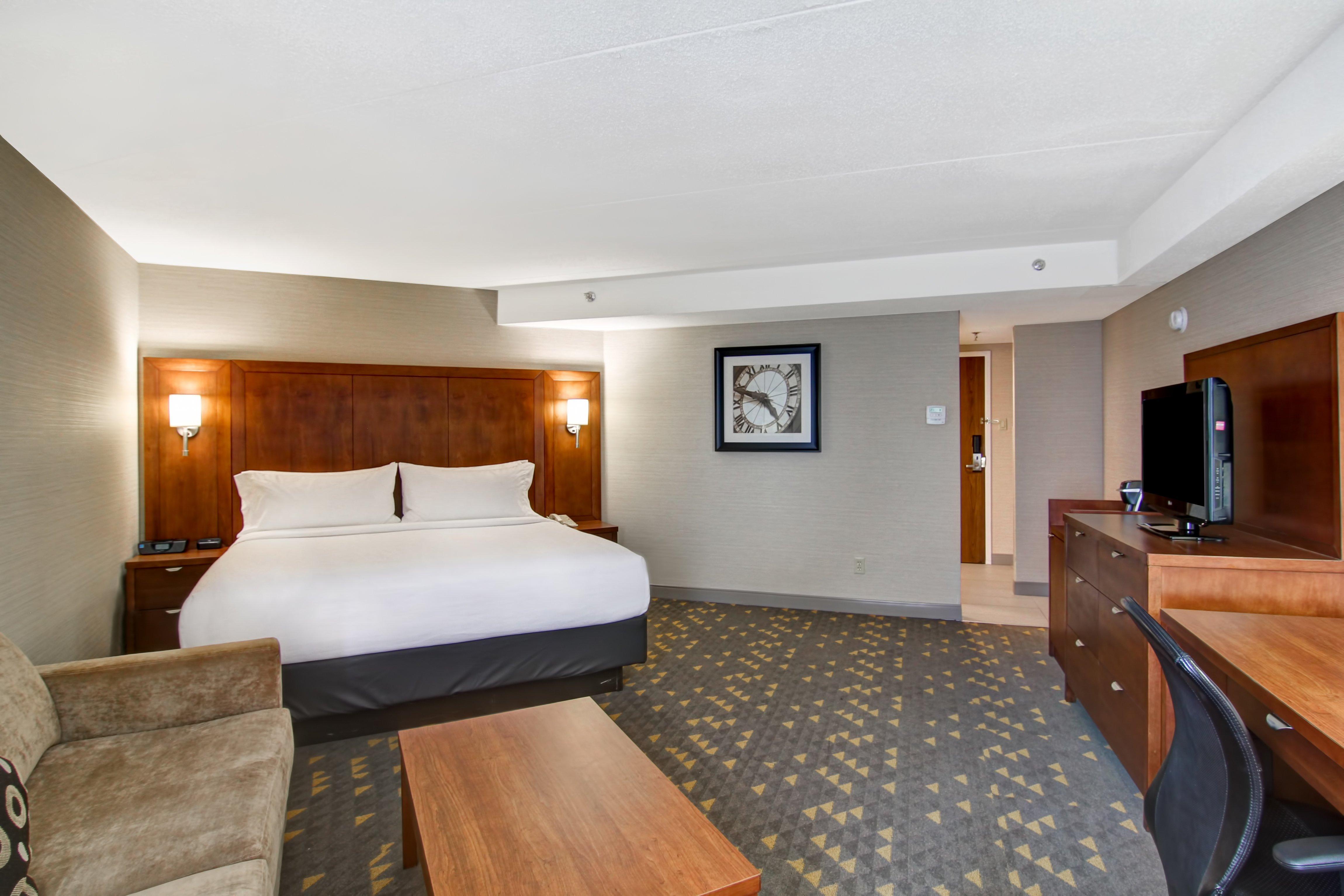 Holiday Inn Oakville Centre By Ihg Exterior photo