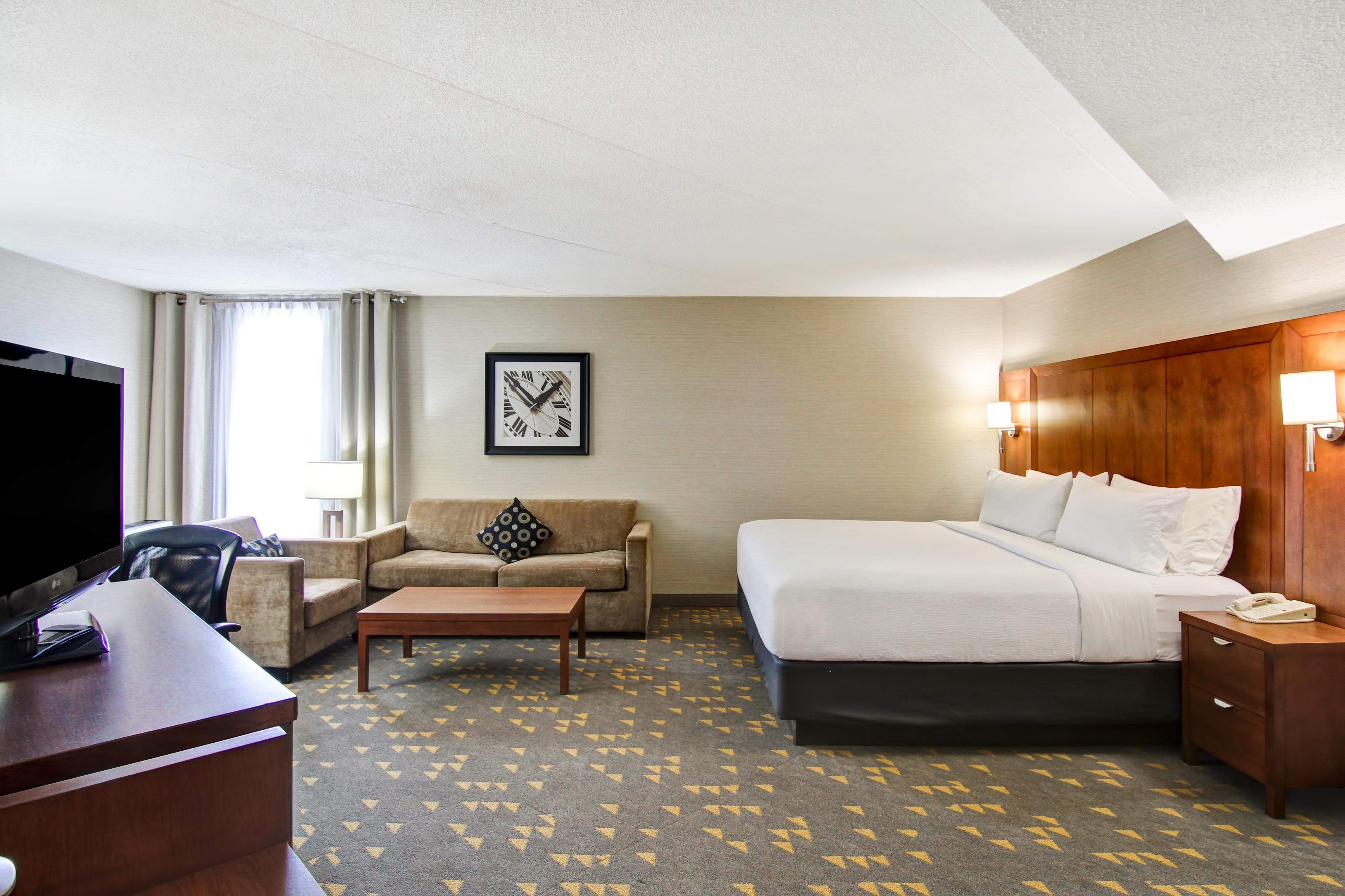 Holiday Inn Oakville Centre By Ihg Exterior photo