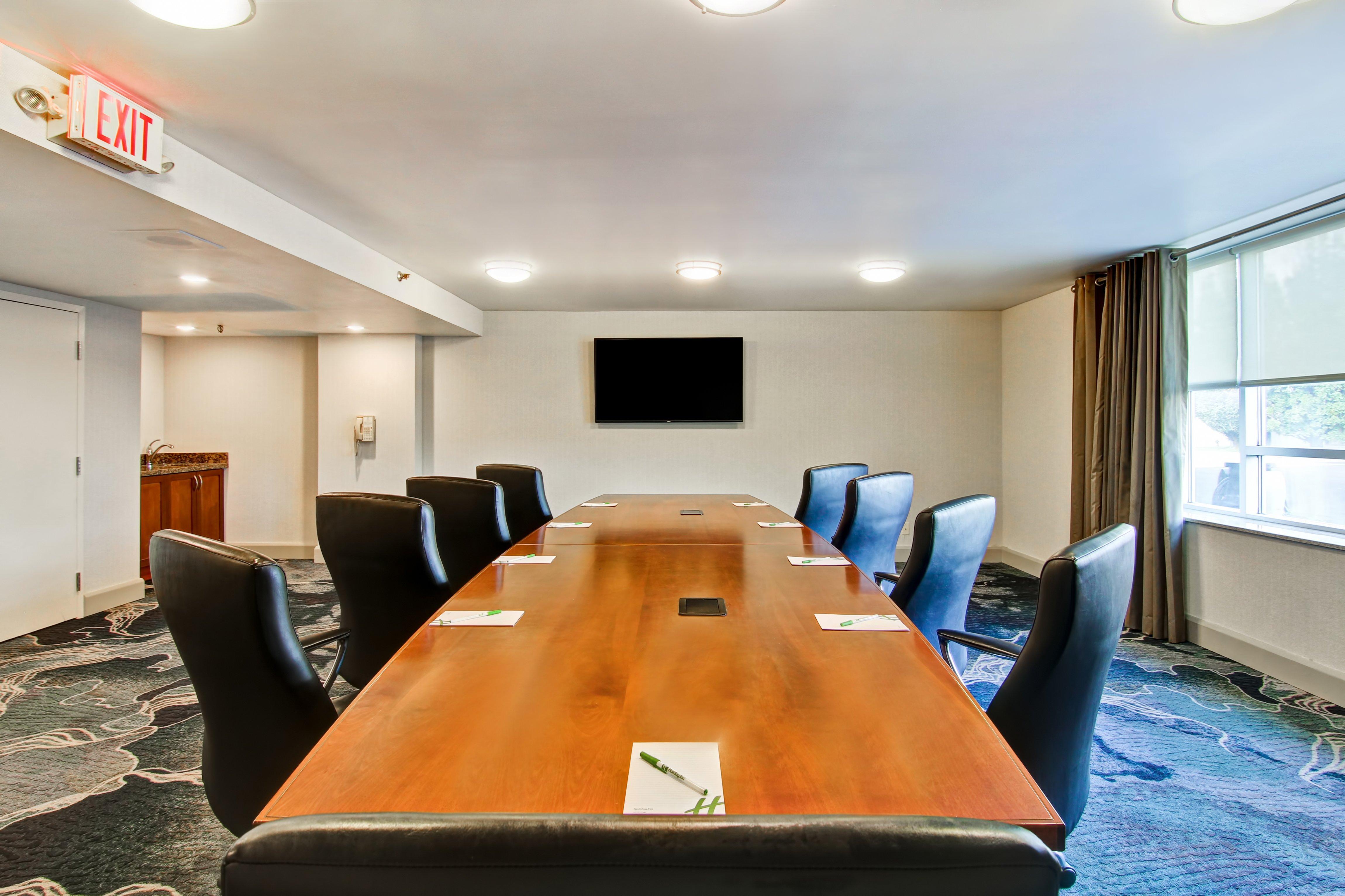 Holiday Inn Oakville Centre By Ihg Exterior photo